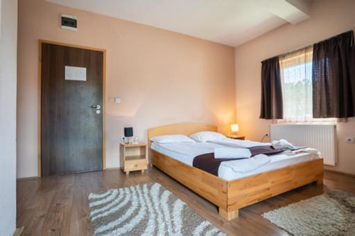 Garni Hotel Mali Predah Knjazevac Exteriör bild