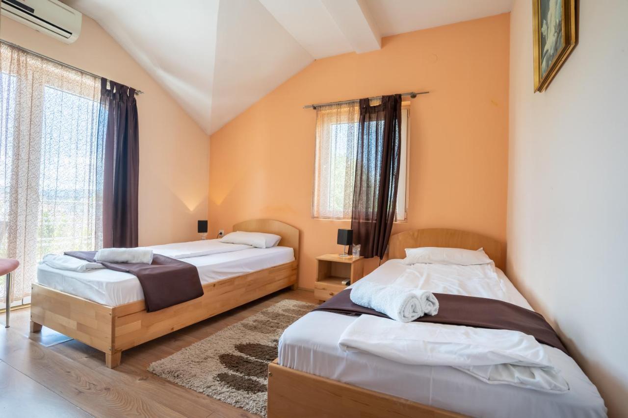 Garni Hotel Mali Predah Knjazevac Exteriör bild
