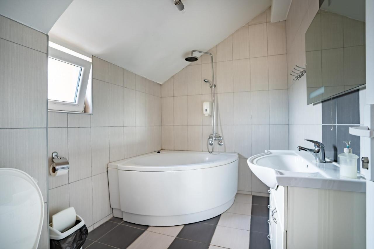Garni Hotel Mali Predah Knjazevac Exteriör bild